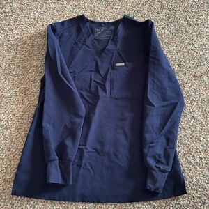 Figs navy long sleeve scrub top xs. 1 pocket